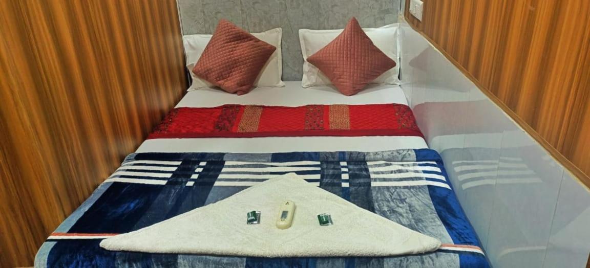 Amaan Hotel Βομβάη Εξωτερικό φωτογραφία